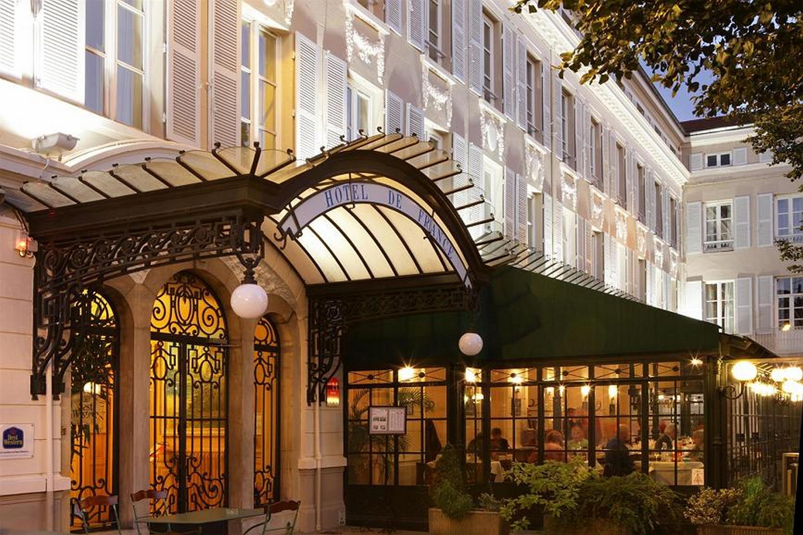 Western De France Hotel 3*