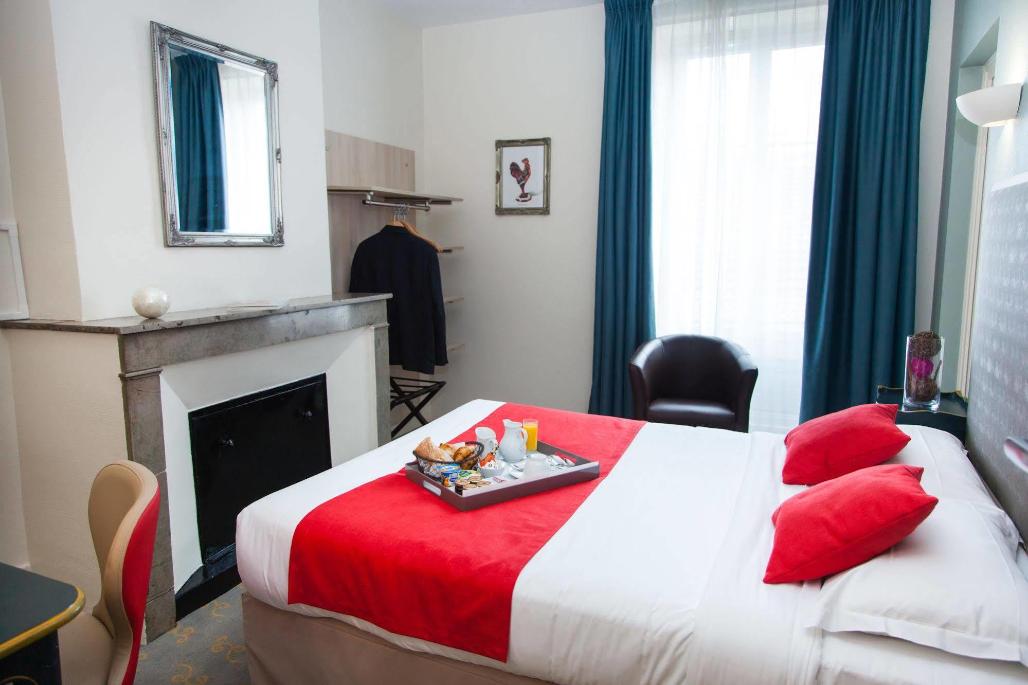 Western De France Hotel 3*